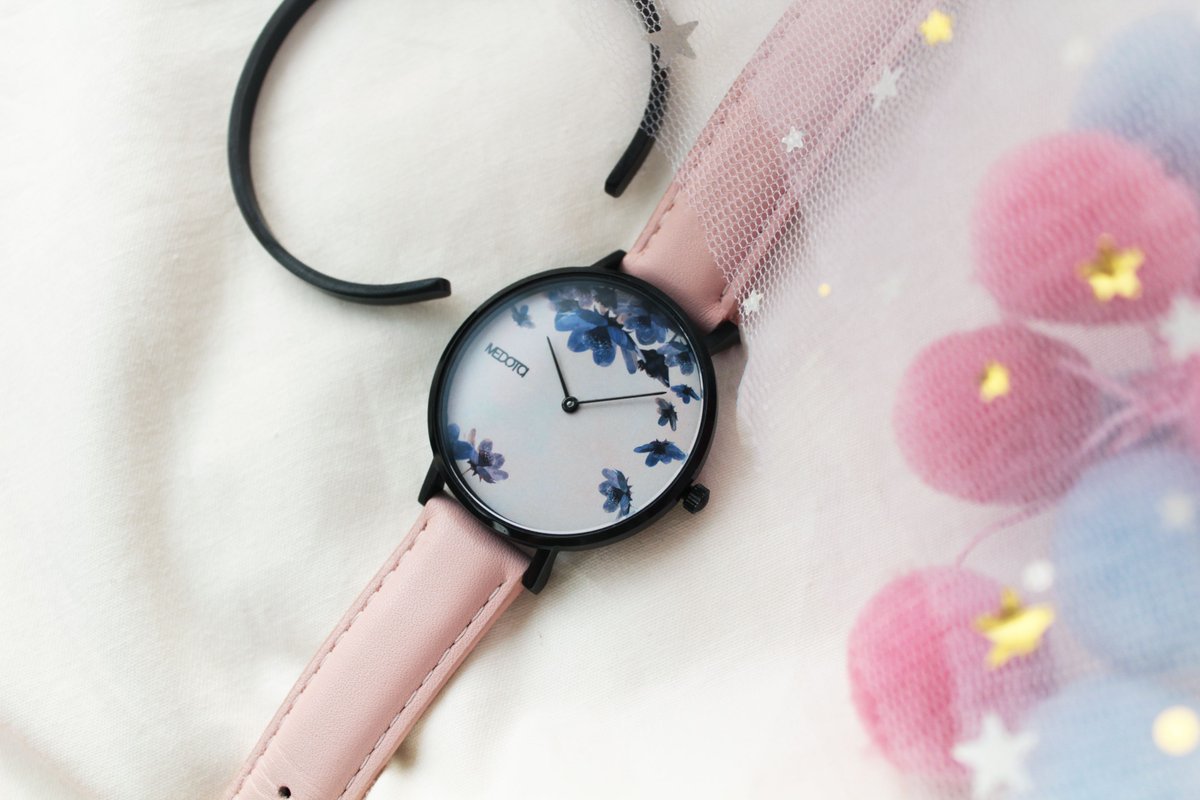 MEDOTAluxury's tweet image. 洋溢迷人的花漾BLOSSOM系列
Photo: Blossom BO-8801
PINKOI设计馆：buff.ly/2xOl9VQ
---------------------------------
#MEDOTA##dailyMEDOTA##photooftheday##ladieswatch##gift##love##ladiesoutfit ##pink ##Pinkaccessory##米朵达女孩##手表##粉红色##女表##简约##质感##礼物##花##幸福#