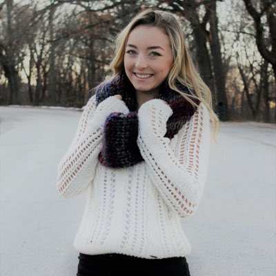 CasiFisher's tweet photo. #NewProfilePic https://t.co/0j0mWWC01U