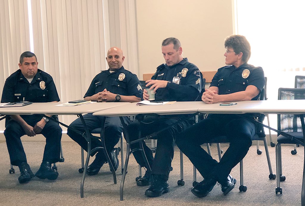 Our new Commander @CaptainMikeOreb meeting with each of our @LAPDTransit OICs and Watch Commanders. Examining our successes, our challenges and how we can continue to improve. #LAPD #QualityThroughContinuousImprovement #CommitmentToLeadership #ServiceToOurCommunities