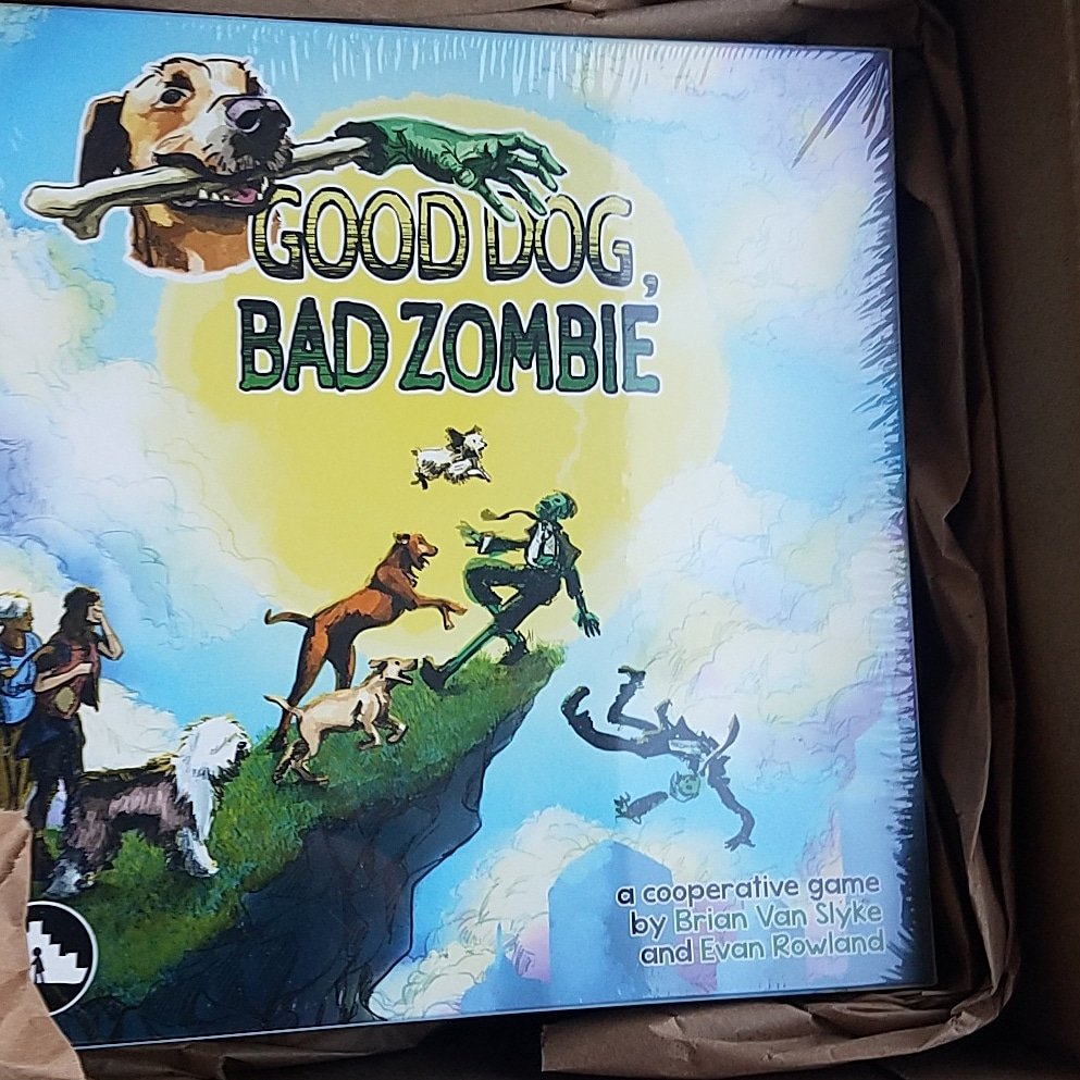 Dads_Attic's tweet photo. Yet another game we backed on kickstarter had arrived! This is Good Dog Bad Zombie by Make Big Things! I'm very excited as this campaign had a backer level that allowed you to create your own playable dog character! #boardgamegeek #bgg #gooddogbadzombie #makebigthings #gamenight https://t.co/8WvyRI4Kbn