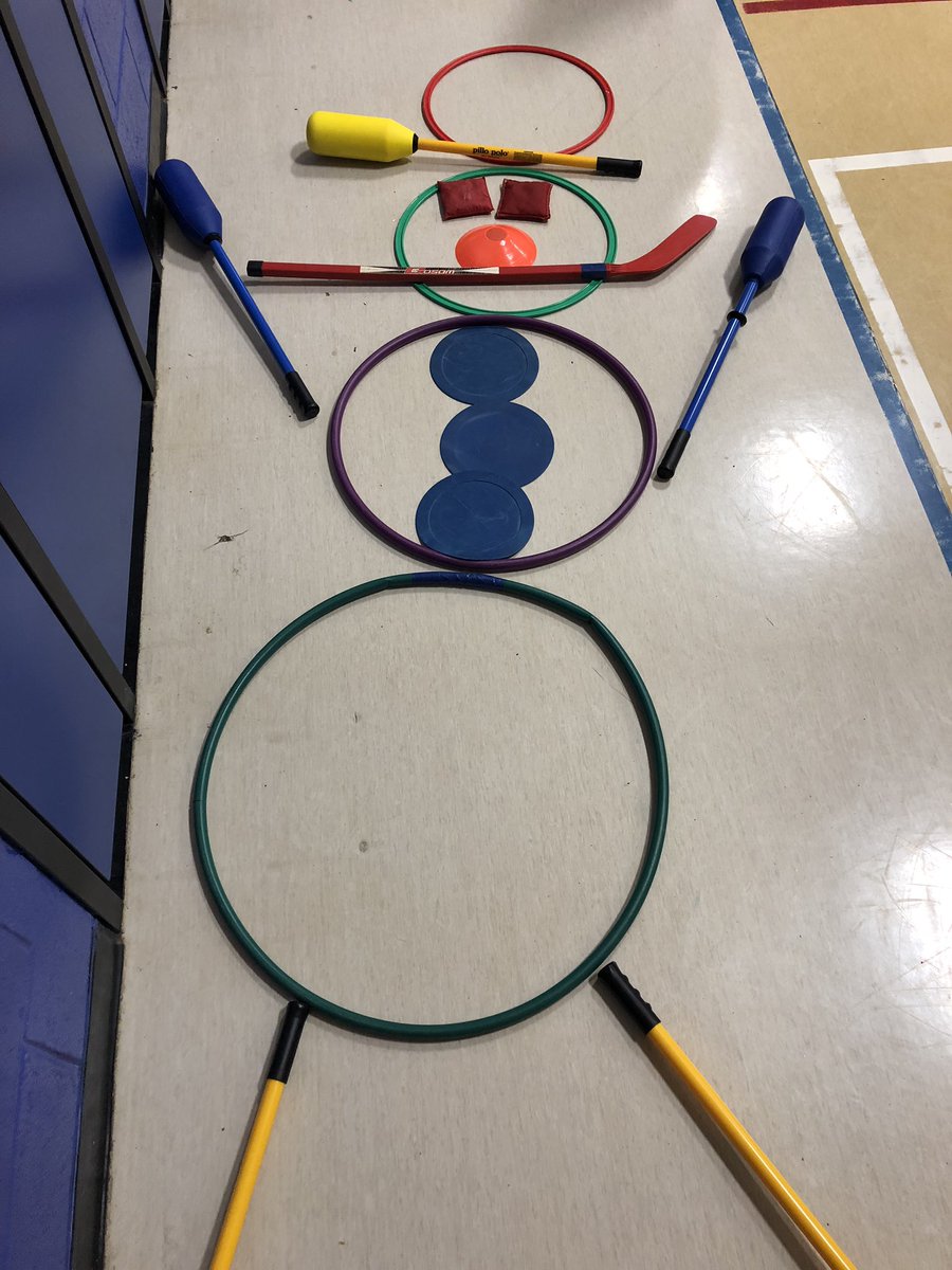MrGrimaPE's tweet photo. My students had a blast exploring their creative side while constructing snowmen out of P.E. Equipment. #GameOn2018 #ParsonsSpark #GSDPride @superGSD @villak_villa https://t.co/2iQBr6GARC