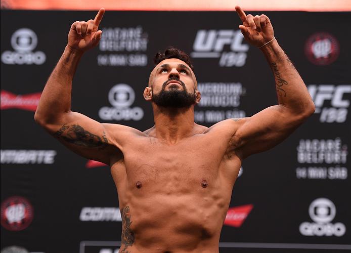 MMAplanetNL's tweet photo. Vitor Belfort gaat weer vechten na kort pensioen - https://t.co/JDcA15yCIo https://t.co/oveNmiMc3d