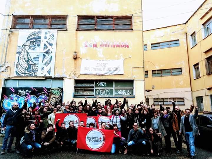 Poco più di 20 giorni fa eravamo a #Roma insieme. La foto, il pugno alzato, poi un abbraccio fugace perché volevi correre al corteo di <a href="/nonunadimeno/">NonUnaDiMeno</a>.
Oggi non ci sei più. Rimangono con me il tuo sorriso, la tua determinazione, la tua lotta per il nostro futuro.
Ciao Silvietta...