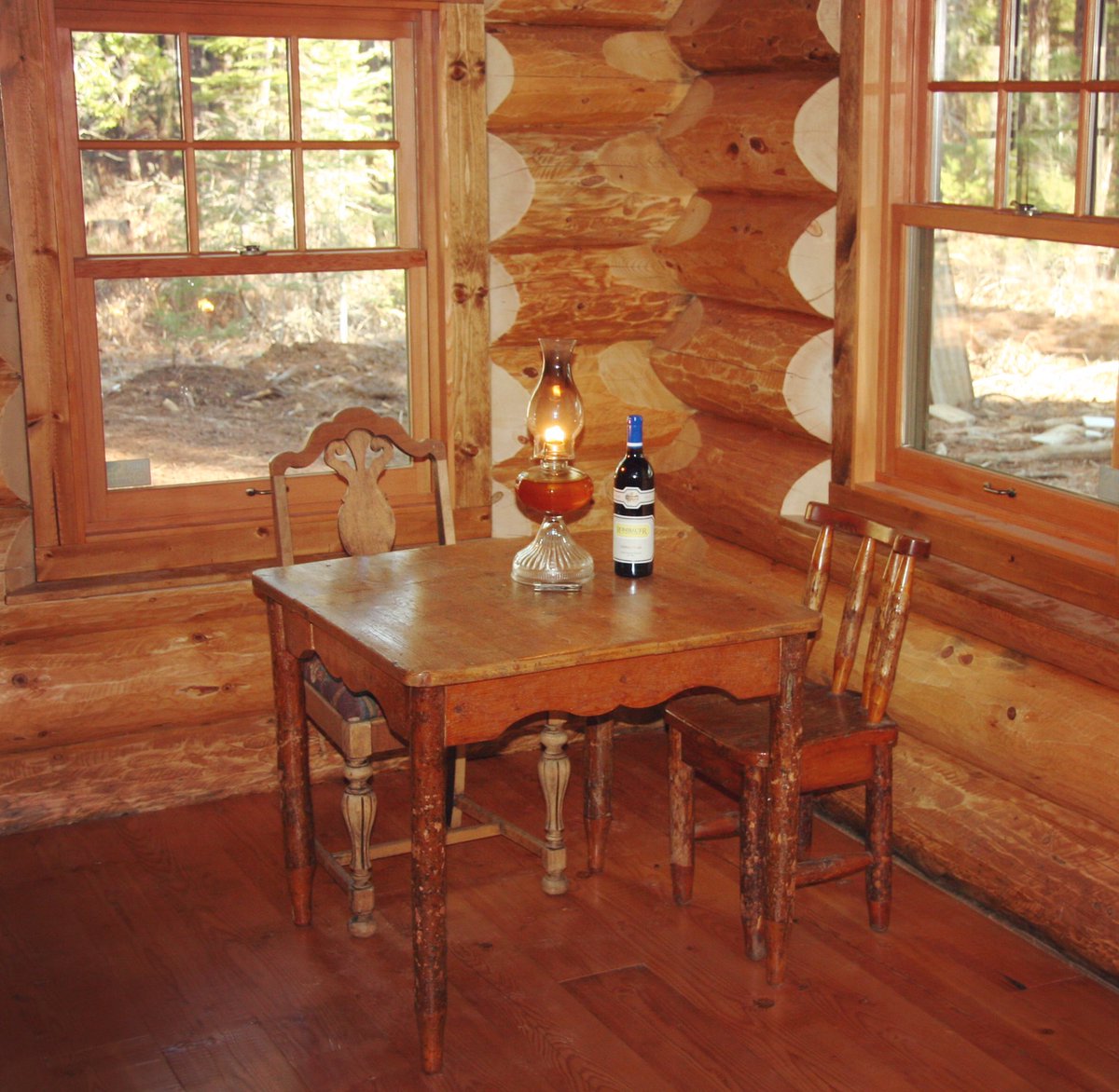 loghelp's tweet photo. Log walls make for cozy corners. Sealed with Symphony clear coat: https://t.co/h9BlONyb0n @sashcologhomes #logcabin #loghome #loghelp https://t.co/LO8qOj0HgG