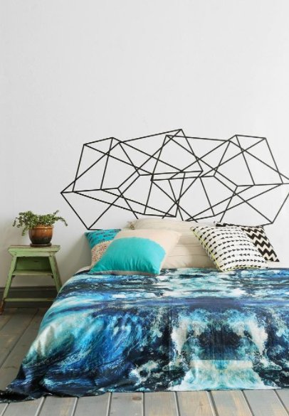 CEV_MurraySouth's tweet photo. A removable geometric decal is a great alternative to a traditional wooden headboard! We love how it adds a three-dimensional effect to this space. https://t.co/SU86jTn3OM https://t.co/G4oy2Aym4D