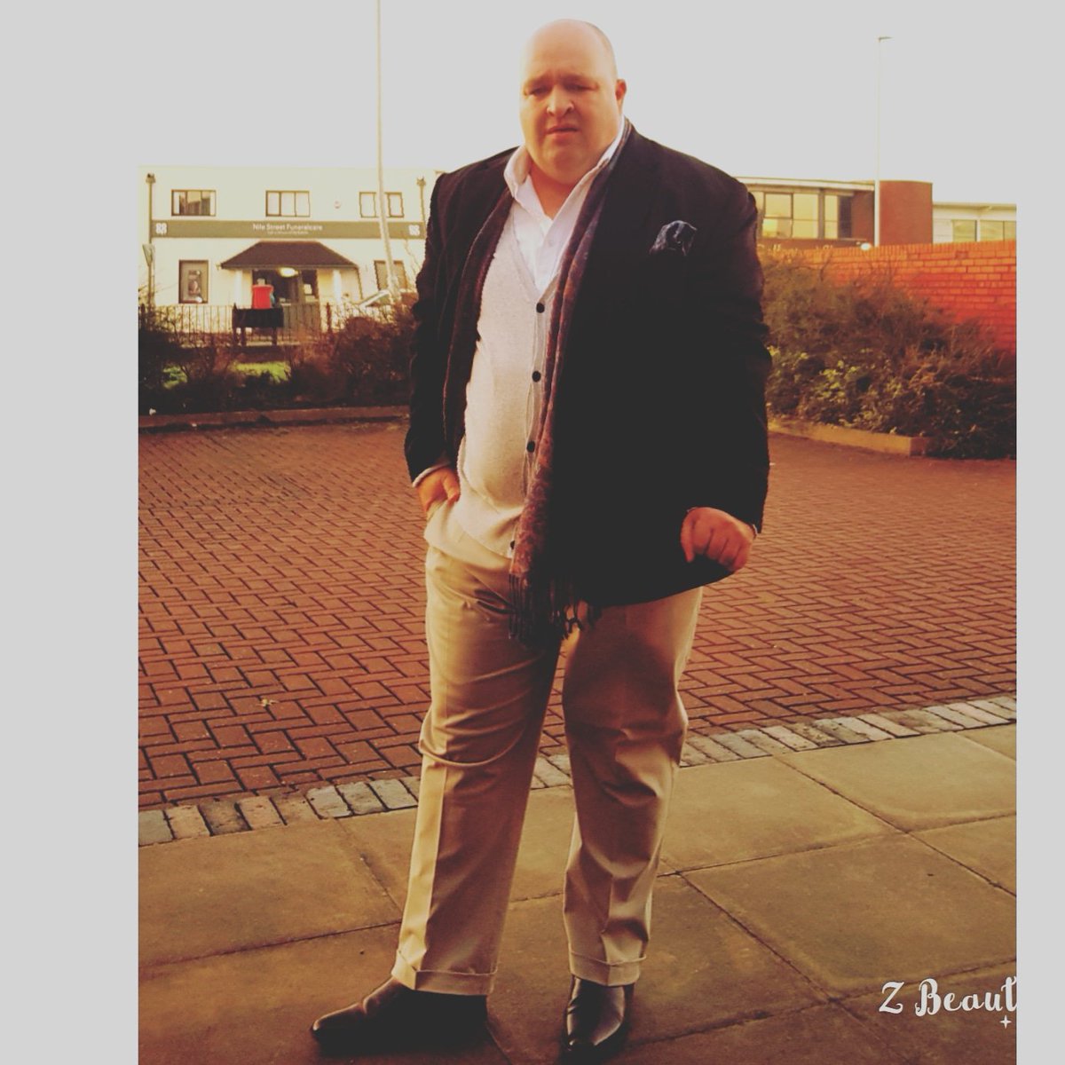 ItsBlackPelican's tweet photo. Layering is key to winter style
#Bobredfern #bobredfern #navyblazer #cardigan #chinos #chelseaboots #mensaccessories #mensfashion #menwithstreetstyle #mensclothing #sartorial #menswear #streetstyle #streetstyle #pocketsquares #AW2018 https://t.co/hxB4jt2i8C