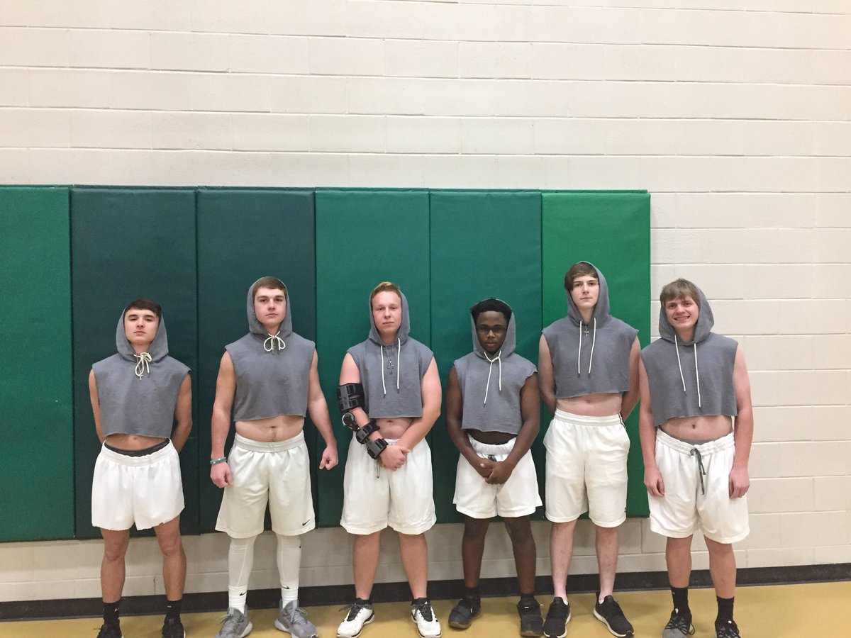 l4for4's tweet photo. Who wore it best today? 
#Olsons
#BoogieBombs
#LifesAPitch
#DefLeapords https://t.co/uUkl4pLkVs