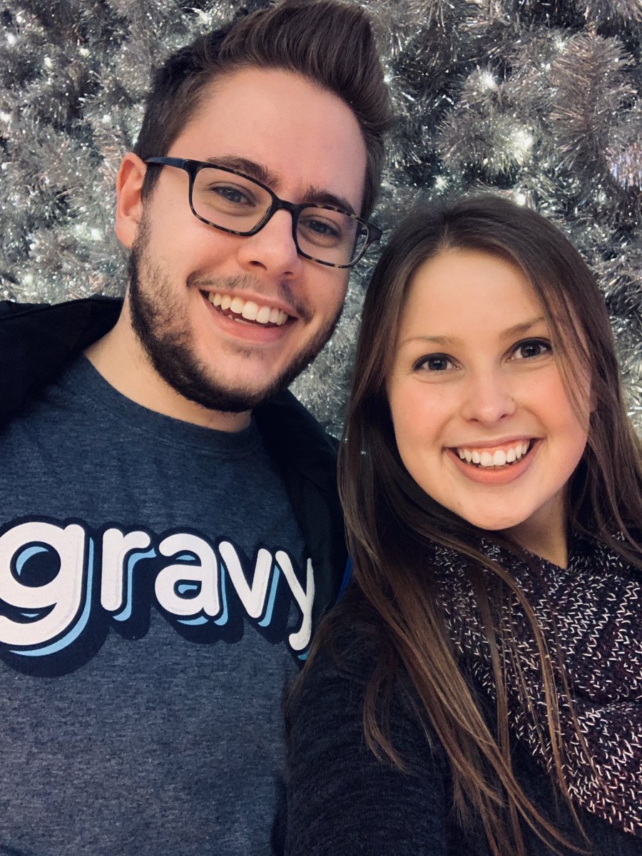 SmoothieCrazed's tweet photo. Someday I’ll be as cool as my boyfriend and own a @gravylive t-shirt https://t.co/hHw3bK0tFs