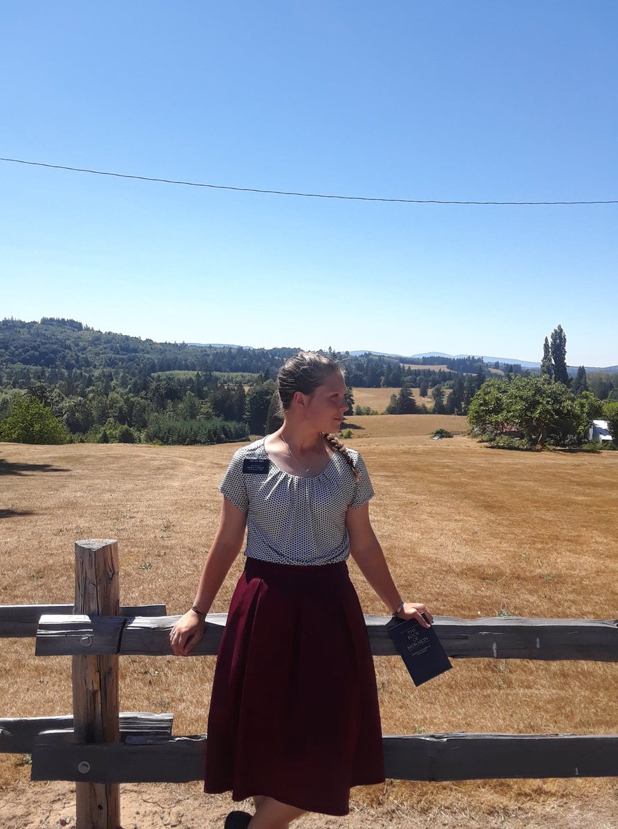 arichdancer's tweet photo. I'm glad I'm home for Christmas but honestly take me back to the PNW where I was sharing the wonderful gospel of Jesus Christ! https://t.co/6w17Gx5mbb