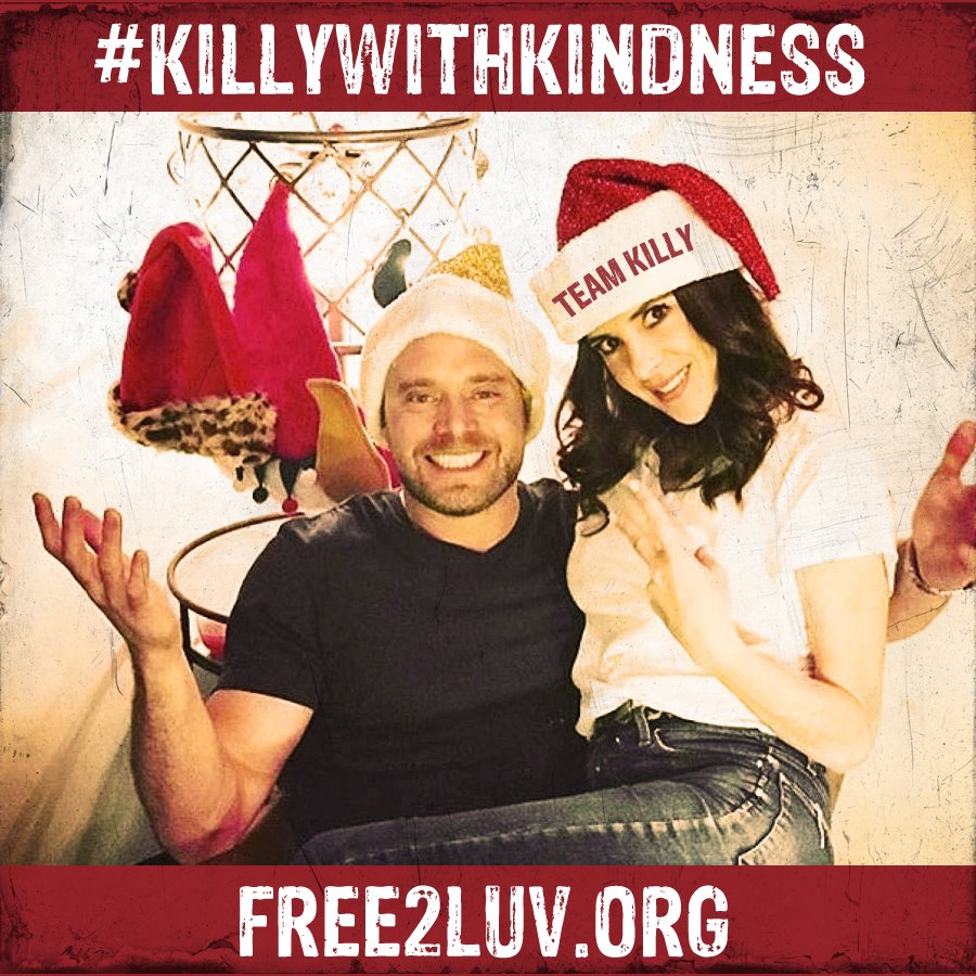 FREE_2_LUV's tweet image. What happens when 42 beautiful game changers AKA the Love Billy &amp;amp; Kelly group come together to spread some serious #KillyWithKindness? Lives are changed! A BIG THANK YOU to @kellymonaco1 &amp;amp; Billy &amp;amp; their amazing fans for standing with us to #ENDbullying &amp;amp; #RockKindness! ❣️🖤❣️
