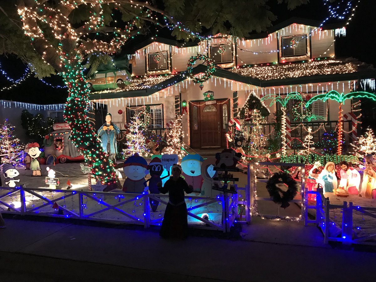 ProfXAbdul's tweet photo. #candycanelane where’s the #Trollcoin house? @arkadeum https://t.co/MShPQ6a1H3