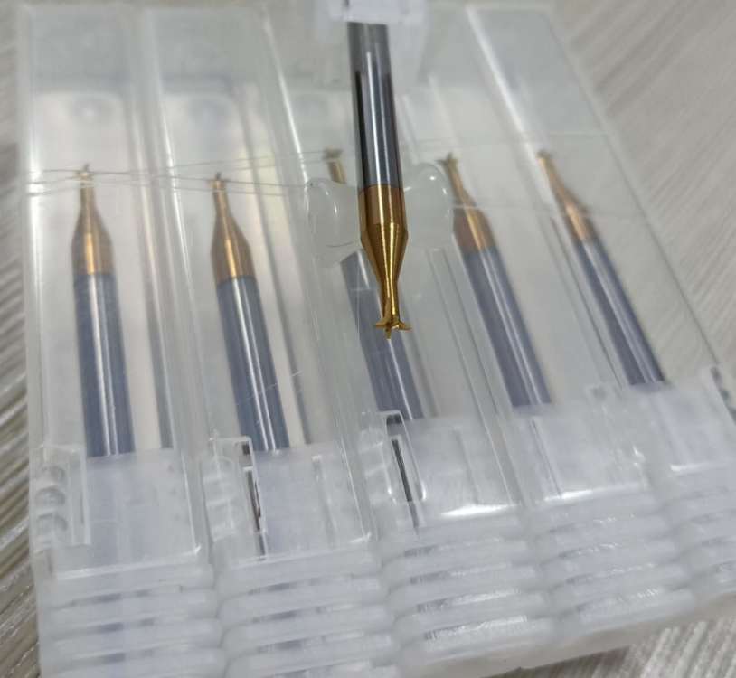 Carbide tungsten steel coated dovetail end mill 
 machining accuracy and high efficiency 
WhatsApp: +86-18025208194