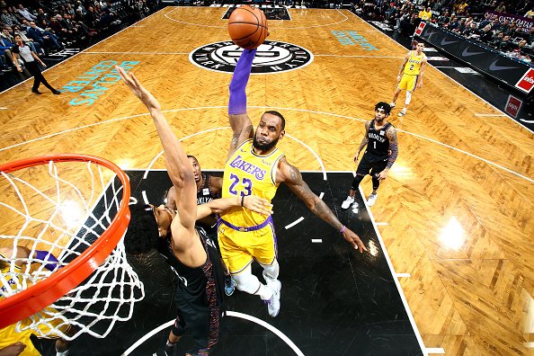 LeBron James stuns NBA world as he loses ball on breakaway dunk attempt