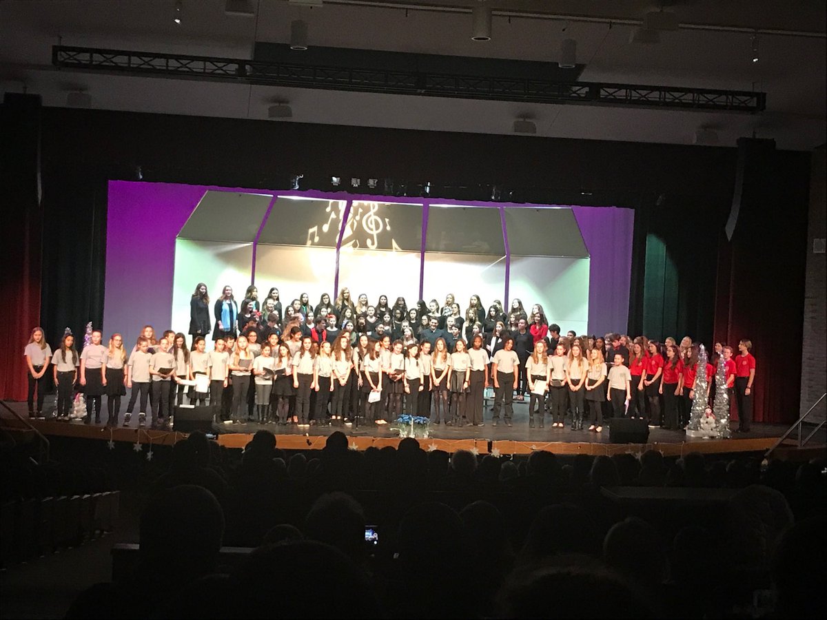SeaholmPpal's tweet image. Great night of music with Derby/Seaholm choirs!!!