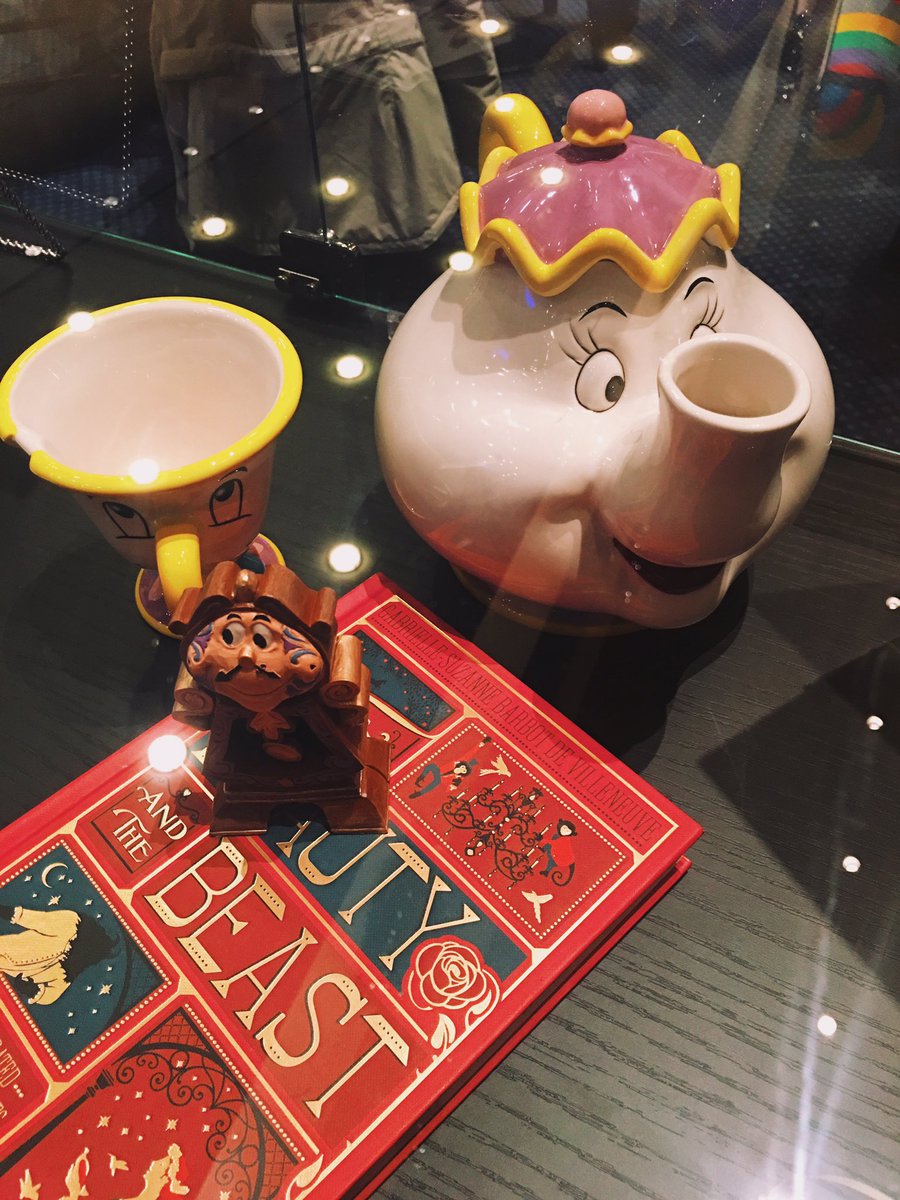 emilyhamiltontv's tweet photo. Looking forward to a great evening at @tutshouston seeing my childhood favorite! #TUTSHouston #TUTSBeautyAndTheBeast #TUTS50 https://t.co/nF9cMn2qVW