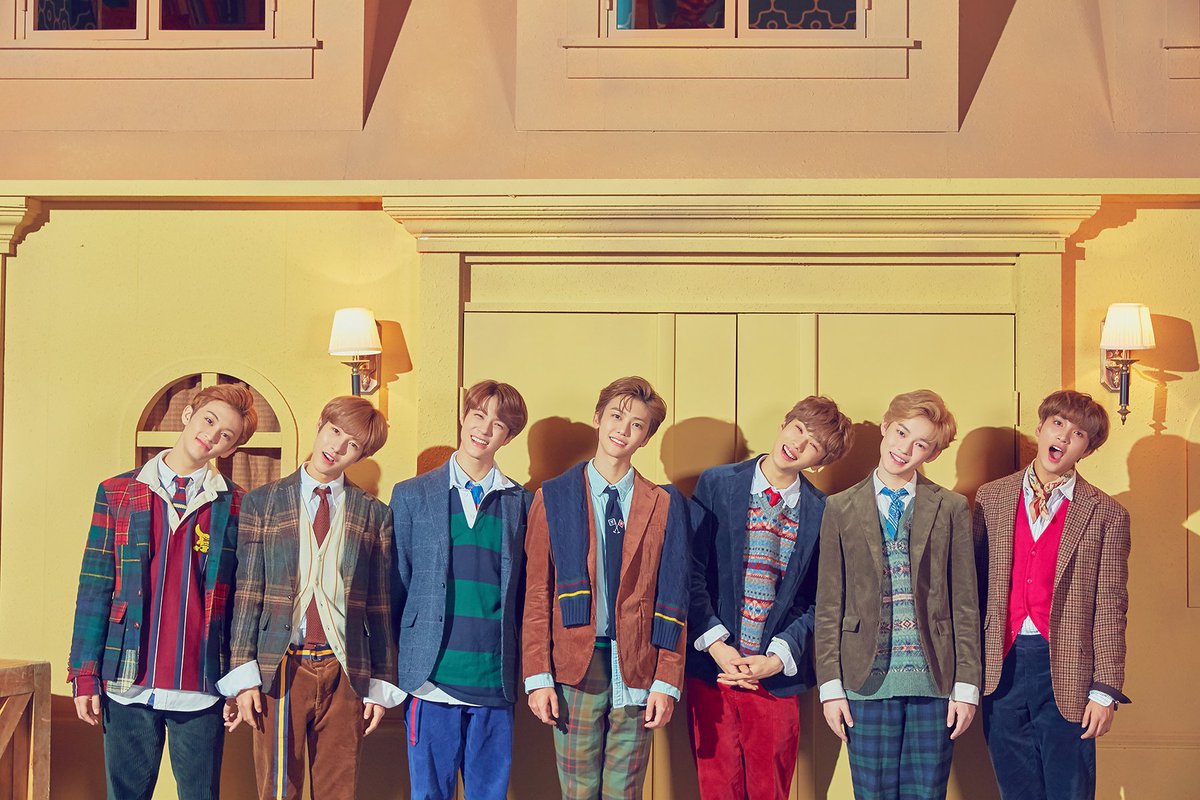 SMTOWN tweet media