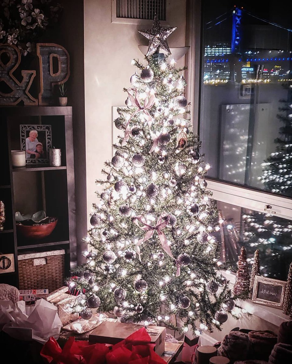 dubc_h's tweet photo. @PeterMoola 🎄🎅 https://t.co/n0mG2cHb40