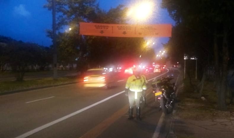 SectorMovilidad's tweet image. 🚨Operativo de control para verificar cumplimiento del carril preferencial

📍Av. Boyacá con calle 116

📋 4 Comparendos pedagógicos

Esta es #UnaBuenaMovidaParaTodos