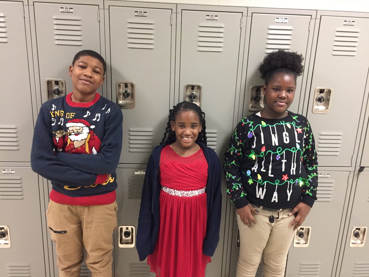 Students and teachers participate in Ugly Sweater Day!!! Here are a few pictures. @scsk12unified @kbmskodiaks #scsis901