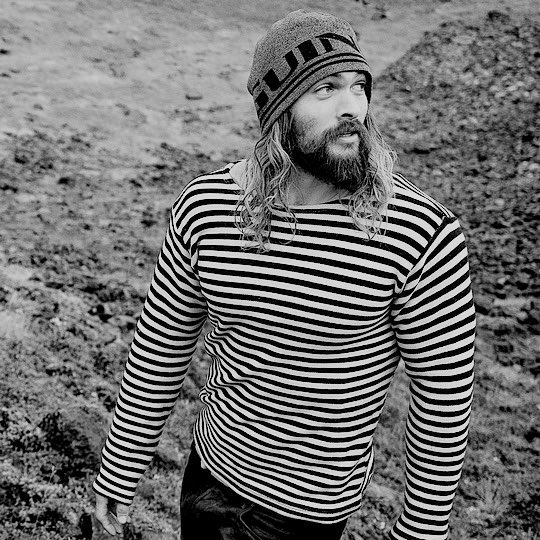 olha essa obra de arte que é jason momoa