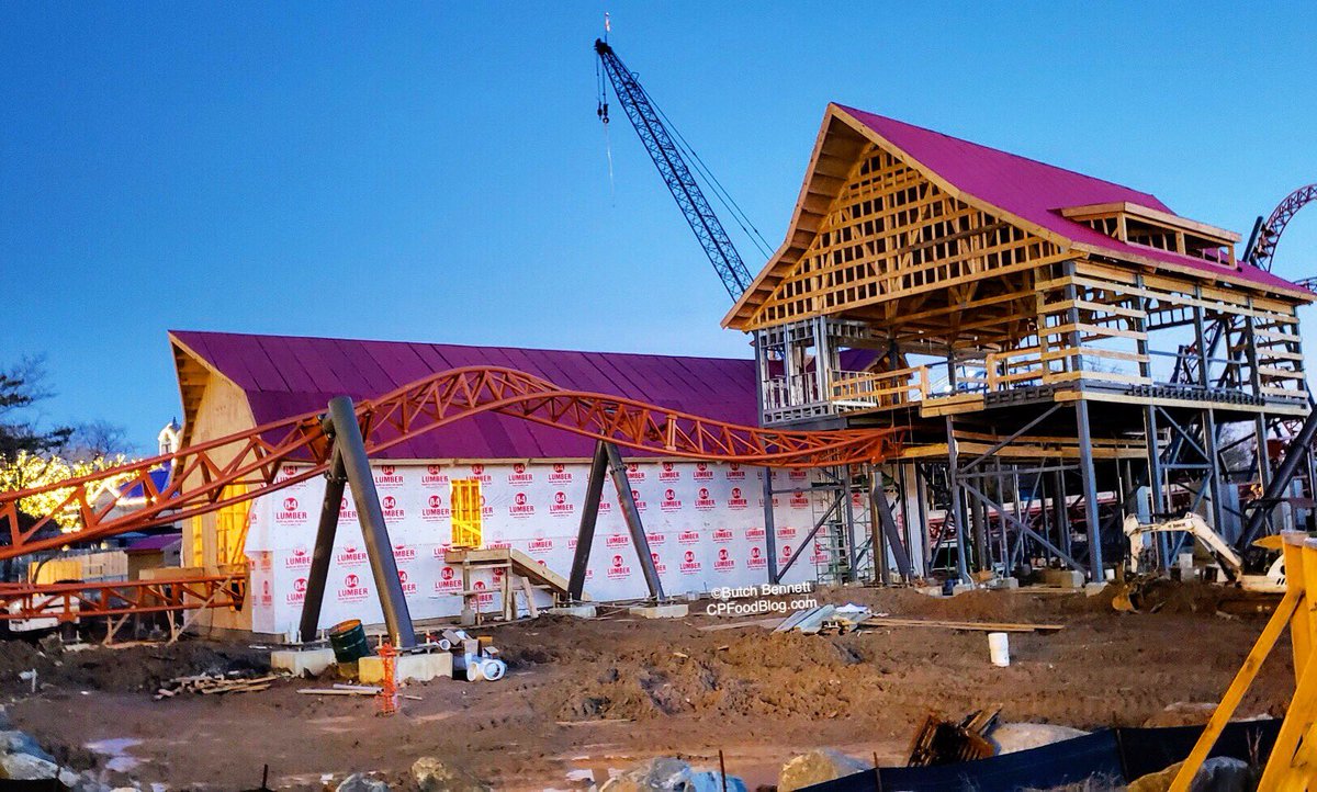 FUNFoodBlog's tweet image. Check out this stunning construction status of the jojo roll coming out of the station on #CopperheadStrike at @Carowinds! 

Details: cpfoodblog.com/2019-carowinds…