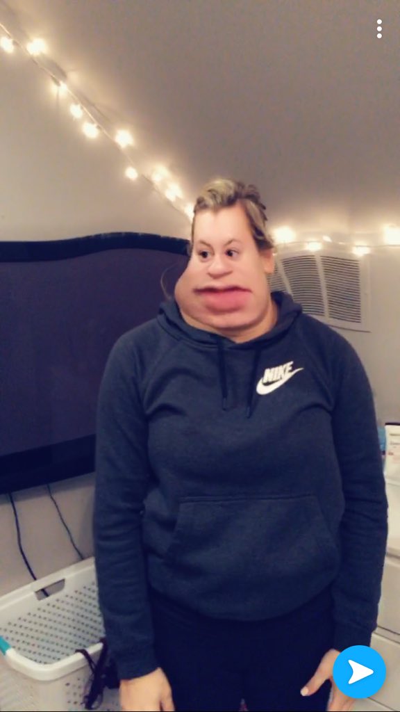 mhelewski's tweet photo. When ur at your friends and they are getting yelled at https://t.co/CxM1UA352L