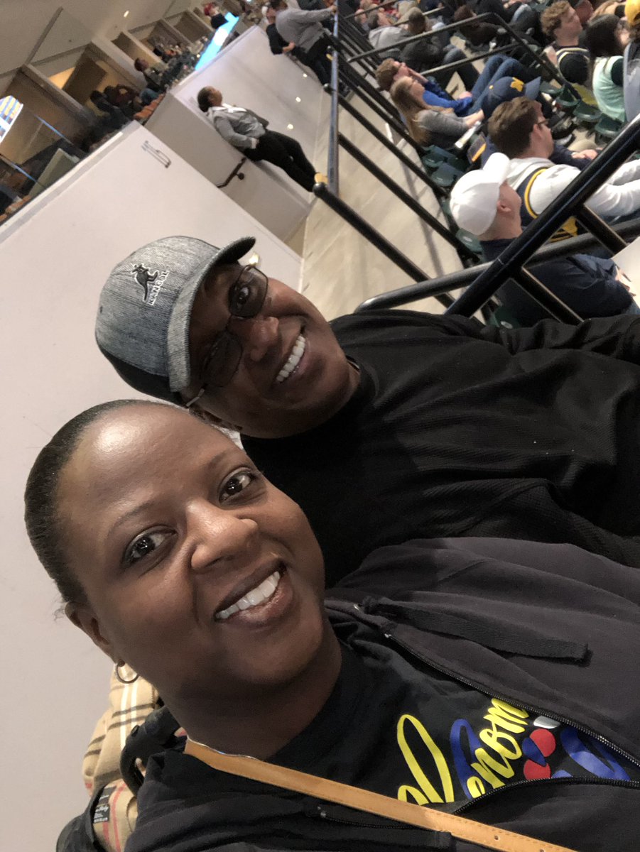 ligonslearners's tweet photo. My students give the best gifts! #PacersGameNight with my hubby! https://t.co/8jopHicBa4