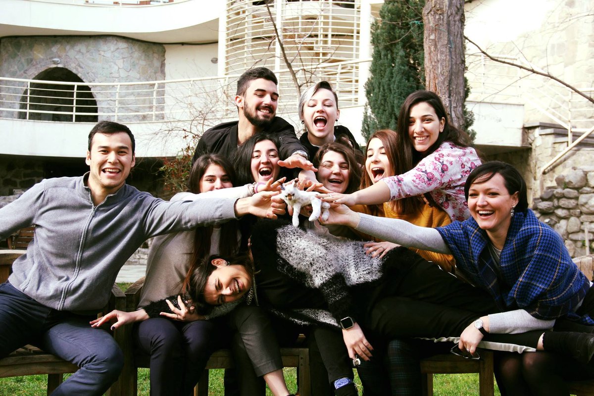 FLEXAlumni's tweet photo. Are you wondering what we are wondering?
So, let's find out what places FLEX Lynx has been to, shall we?
#FLEXAlumni #FLEX25 #ACGlobal #ExchangeAlumni #ExchangeOurWorld https://t.co/eIm19Yb4Oh