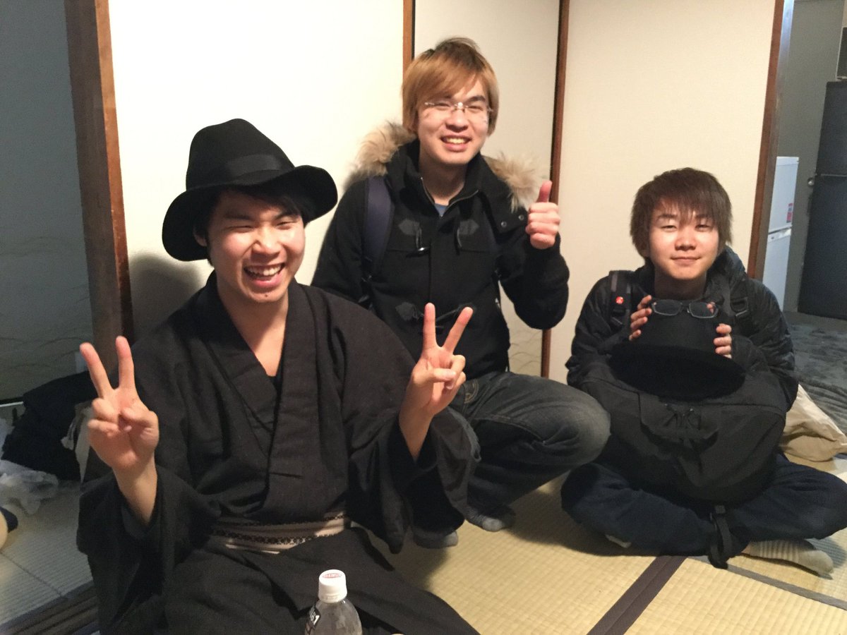 seizogakuen's tweet photo. 3月
ホームレス生活の終わり。70Seedsで働き始める。でっちと翼が和光を去り、甲斐が2週間住んだ。甲斐と合流したのが田さんや木村さんの #untrend 石垣くんや中野くんなど謎の宿に困った人達がたくさん来てた。ある意味、一番和光が和光な感じだったかも。最終日は門太郎とみゆきと18きっぷ鬼ごっこ https://t.co/EJCxe9pUVV