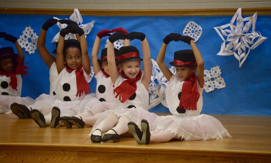 PoeMediaTech's tweet photo. Kudos to our talented Pandas- the Winter Arts Festival was pawsome! ❄️🐼❄️@PoeMagnetES https://t.co/zMxIW1vksd