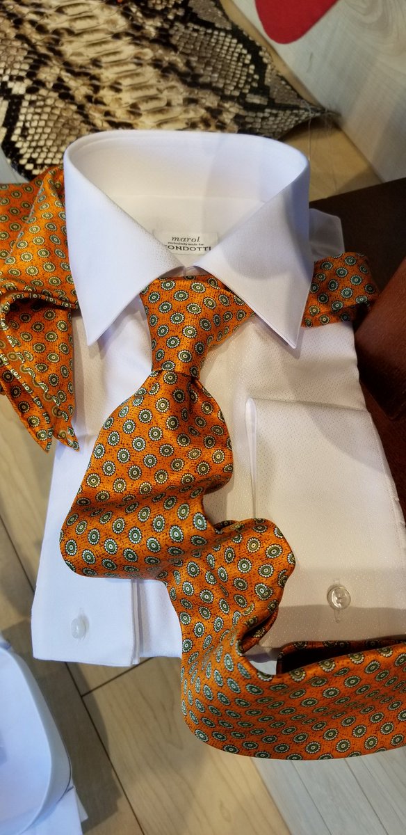 CondottiSergio's tweet photo. 100% Cashmere, tailor made RED Jacket, nothing better than this gorgeous piece of art. A must have garment. CONDOTTI, Surfside/Bal Harbour. #FisherIsland #southbeach #MiamiBeach #MiamiHeat #newyearseve #NewYork #TheHamptons #PalmBeach #luxurylifestyle #BalHarbourShops #elegance https://t.co/lIKpHBQTVG