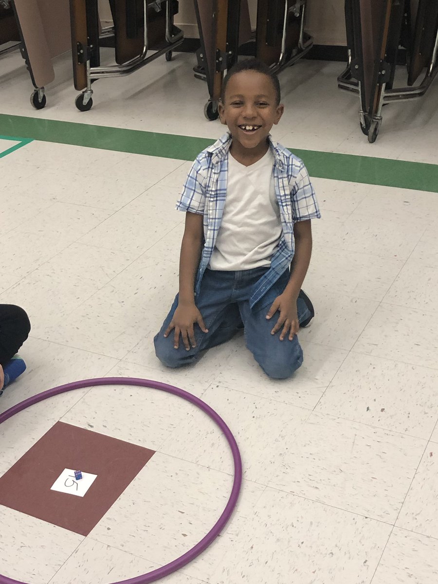 CarlyShockey's tweet photo. Check out these 1st graders who are rocking their math facts during @weddljea integration #PyramidGame #ekdencore @emmakdoub #emmakdoub @RaegonClutz โ๏ธ๐ https://t.co/EZ2NxdDLxd