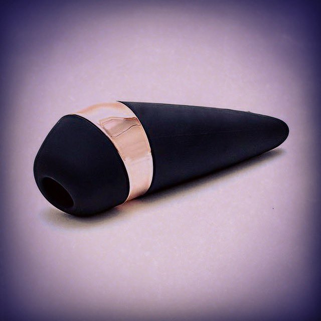 dallasnovelty's tweet photo. .@SatisfyerCom #Satisfyer #Pro3 #Vibration #110function #Rechargeable #Silicone #ClitoralStimulator #endlessoptions #SatisfyerPro3 #powerful #pleasuregiver #silky #lovebead #classic #pressurewave #intensities #additional #vibrationfunctions #hotspot https://t.co/NbT6W9jCa4 https://t.co/AUAW9wWYcm