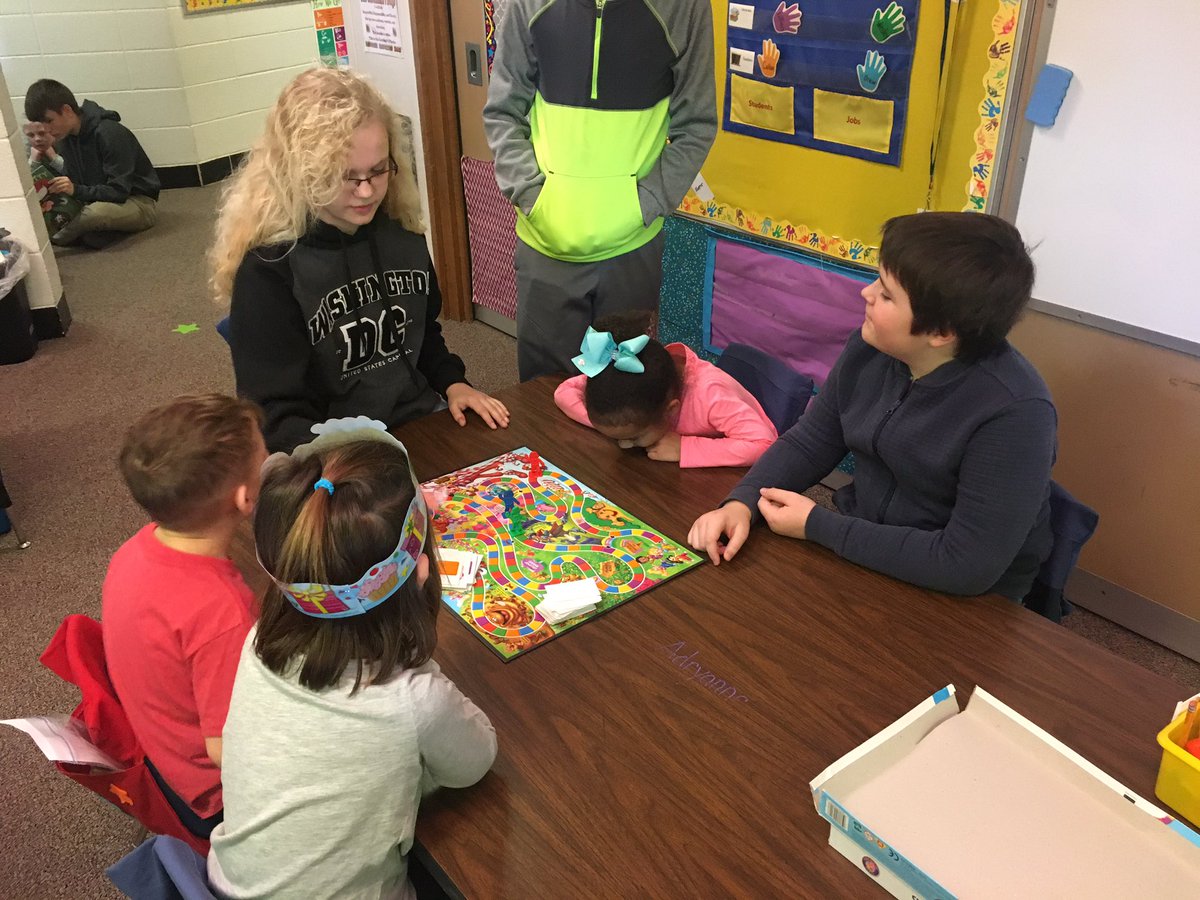 JamiKupper's tweet photo. Thank you to @CrystalHoadley and her WLMS students for coming into our classroom and playing games with us! #wlcardpride https://t.co/QhKgcUrCjC