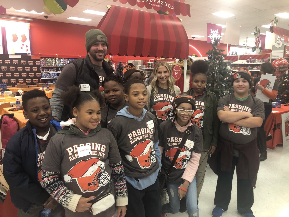 BrownsGiveBack tweet media