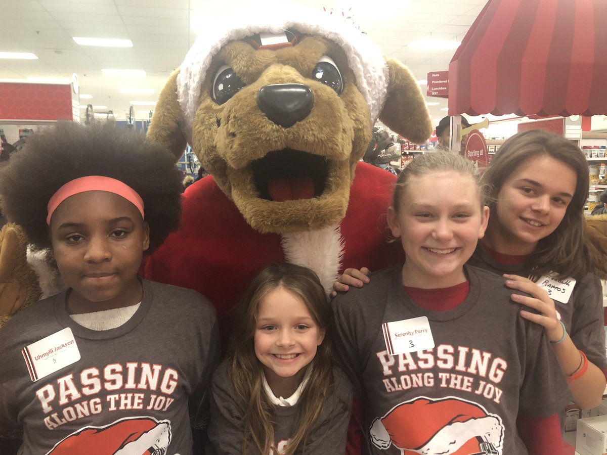 BrownsGiveBack tweet media