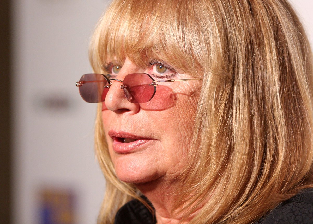 goldenglobes's tweet photo. In Memoriam: Penny Marshall,1943-2018, Golden Globe Nominee. https://t.co/iTVWCd3BIG https://t.co/L4Ivnms0Ii