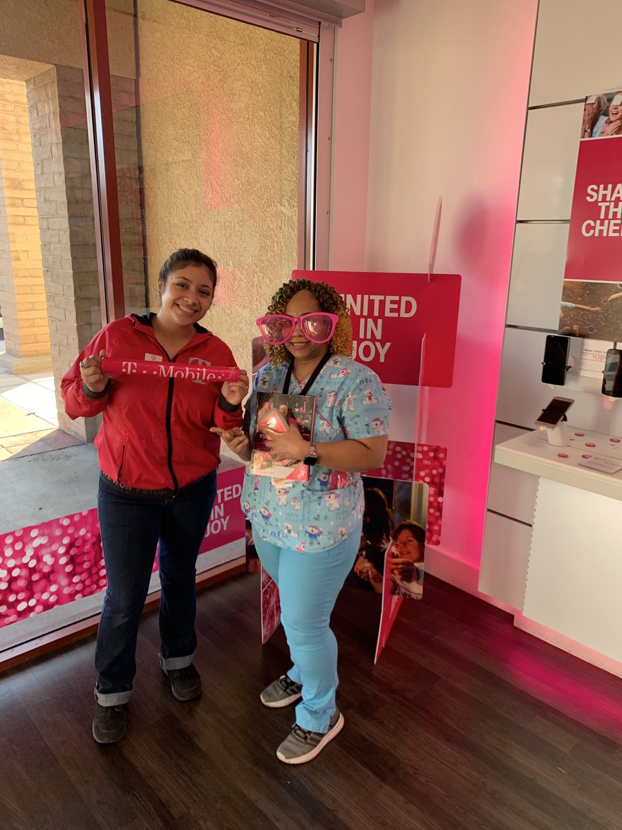 Daisy Maldonado (@daisyedub) on Twitter photo #SlowCookerSunday <a href="/JohnLegere/">John Legere</a> one more wonderful donation to those in need, I love it!!! ππ #SlowCookerSunday <a href="/JohnLegere/">John Legere</a> one more wonderful donation to those in need, I love it!!! ππ