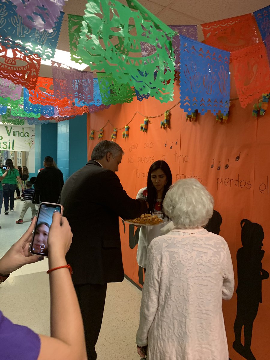 Christmas Around the World at Lee Means Fine Arts Academy <a href="/HarlingenCISD/">HCISD</a> <a href="/LeeMeans8/">LeeMeansElementary FineArtsAcademy</a>