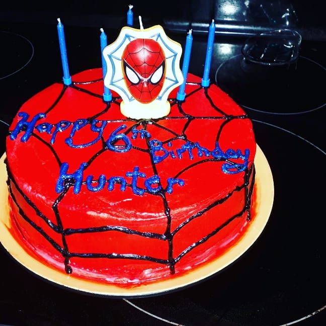 AmarisSayle's tweet photo. @RosannaPansino  my version of your Spiderman homecoming cake... With a twist for my son's Birthday 😁. https://t.co/flGWKCKnBV