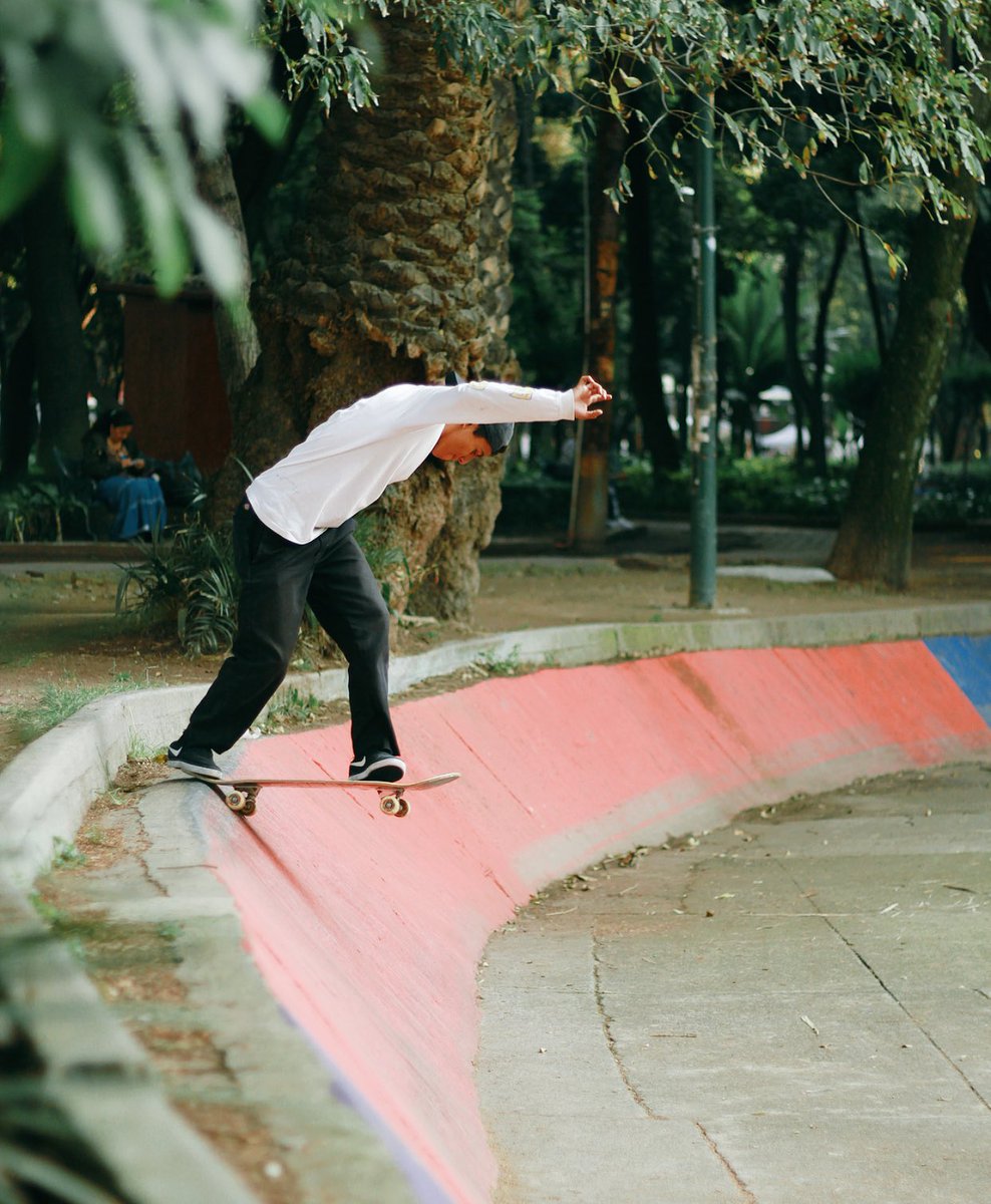 Sierrahardware's tweet photo. Por las calles de la ciudad de Mexico 🇲🇽 @yaelpratz_ haciendo Backside Tailslide 📸 Foto: Pedro Salazar @peedritoo
#SierraHardware #BienApretados #Skateboarding #skatemexico #sk8 #backsidetailslide #cdmx https://t.co/bdXVbj1ZNw