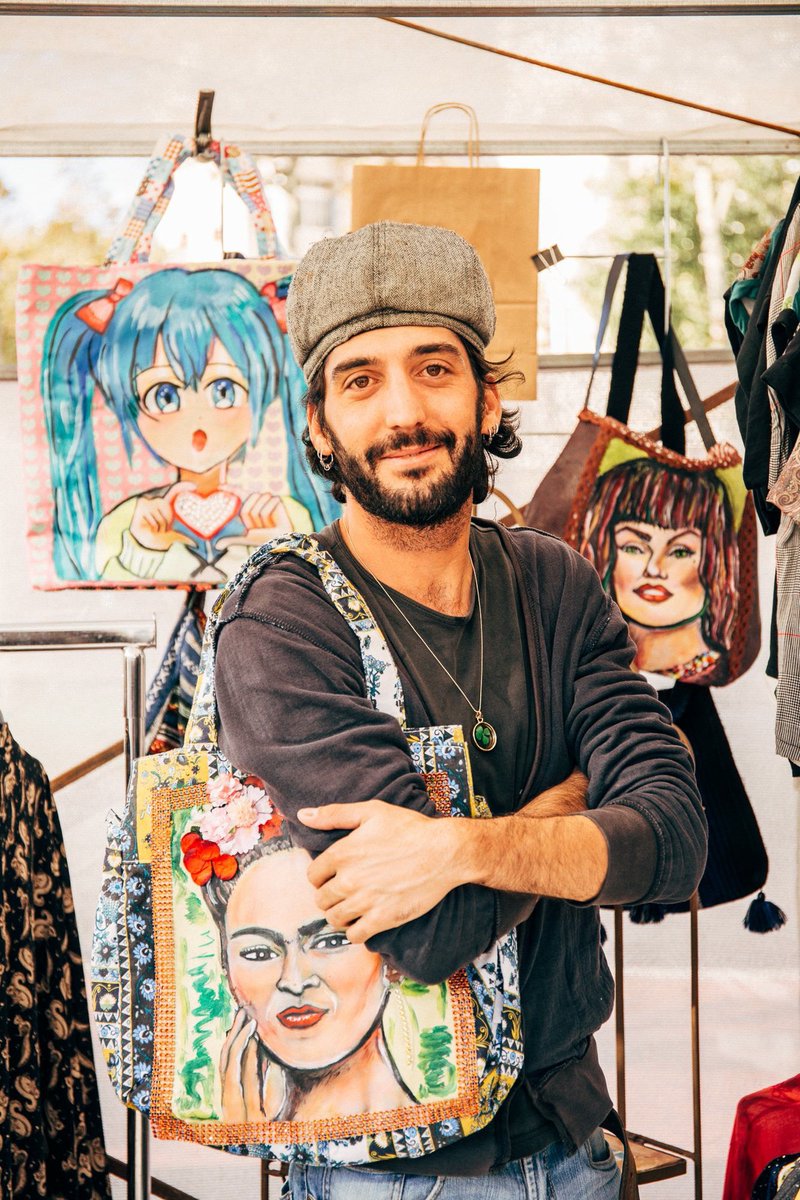 #INTO és una marca de roba artesanal i sostenible que a més a més no produeix residu tèxtil ♻️.
Una Pionera que havia de formar part (i així ho va fer) de #lapionerazerowaste
----
#lapionera #poblenou #lapionerazerowaste #zerowaste #zerowastebcn #barcelona #artista