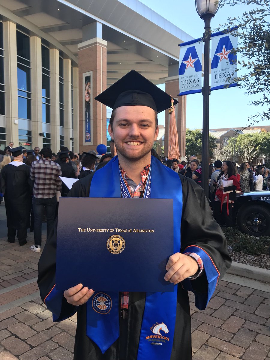 MichaelGooch44's tweet image. So proud of @DrewGooch #GraduationDay #gradschool #springbaseball #utarlington