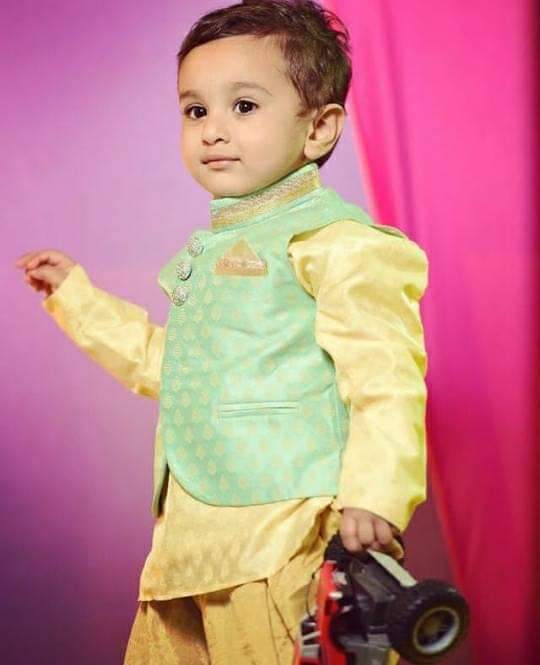MohsenK96901437's tweet photo. Two Years Old As of Now❤️☺️ Time Flies 😀
Wishing You a Very Happy B’day #LilChamp #Imran ❤️ 🎂 🎉🍭🥤🍰 🎁 💝
#Imran😍 #BdayBoy #TurnedTwo @IrfanPathan @iamyusufpathan #PathanFamily
#Love❤️ #IPFC😉 https://t.co/gGeyEmbiVG