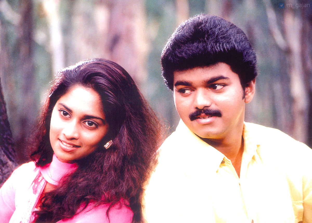 prabusriguna's tweet photo. A Decade was there , were love couples turns into #Jeevanandhan and #Mini..
Soulful movie..Celebration movie of Kollywood industry.
#IlayathalapathyVijay and #Shalini ruled box-office for more than 365days..
#21YrsOfKadhalukkuMariyadhai https://t.co/pwgkoQf4uf