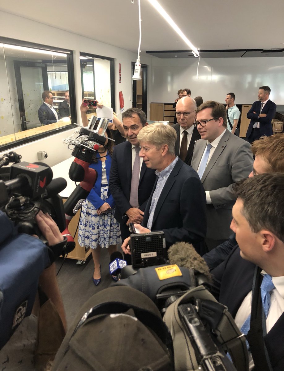 JohnGardnerMP's tweet image. Ten years after we started calling for a second city high school, it was an absolute pleasure today to join @marshall_steven @AdelaideMP and @DavidPisoniMP at the newly completed Adelaide Botanic High School. This is an excellent investment in the future for the people of SA.