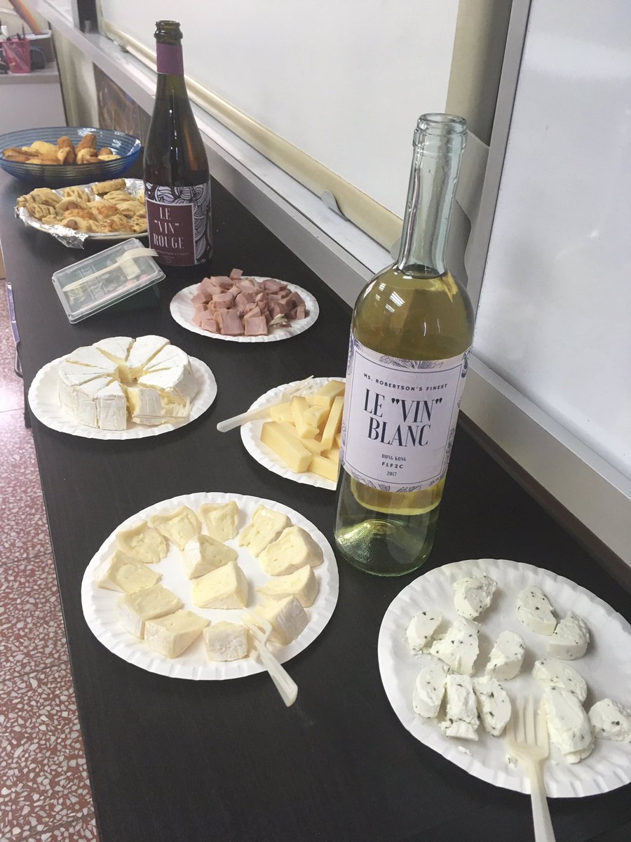 Meg_Rob22's tweet photo. French 2 “Wine” and cheese @aishongkong @wing_mwing #french #frenchsnacks #yum #redbrick125 https://t.co/T4ZXZyhUEn