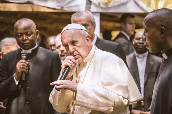 Yo... Amma kill this shiit right here... Like Cain did to Abel.. Then change flows like I'm moses stick.. #PopeBars