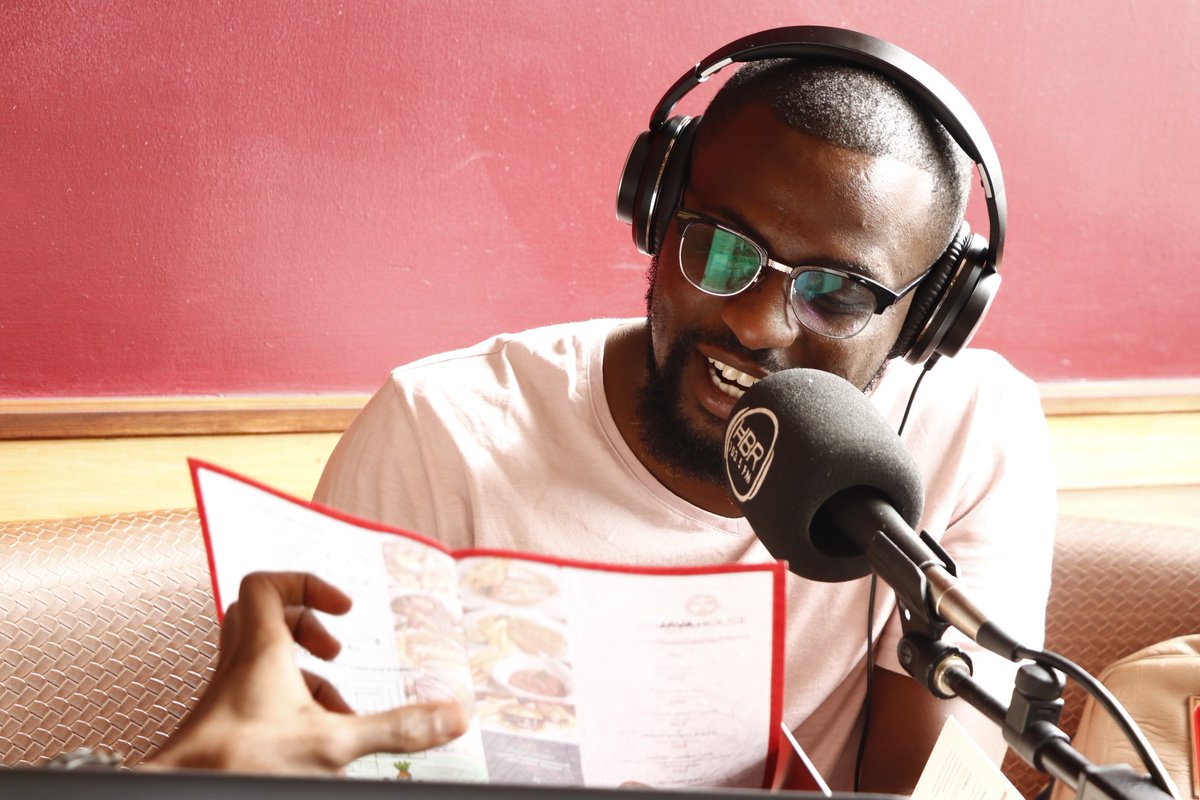 HomeboyzRadio's tweet image. Clearly .@Nxville_ke x .@Only1Calvin want in on the .@javahouseafrica kiddie menu 😏 must be the FREE CRAYONS #JavaHouseEngen #GMITM