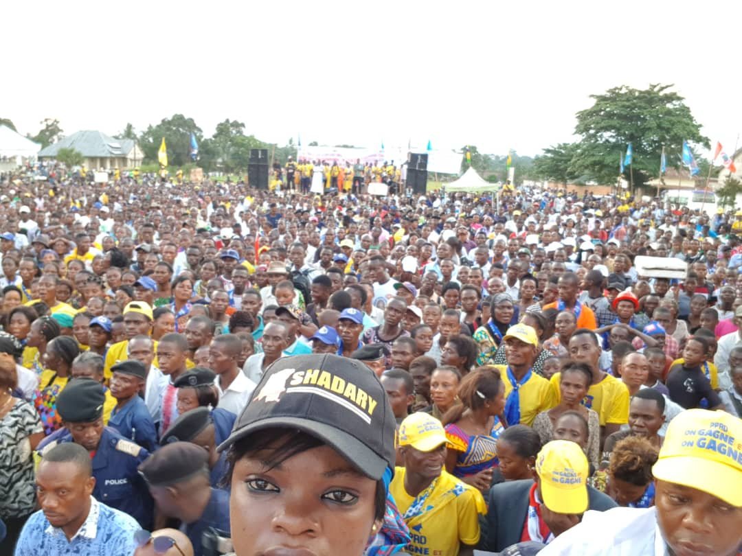 RodrickIbwendji's tweet photo. #Kananga est tombé sous les charmes d'#ERS13. Dans une ambiance festive et conviviale, les fils et filles de la province du Kasaï-Central ont dignement porté le choix d'@EmmanuelShadary.
La route vers la victoire est tracée, Le #Num13 demeure le choix de l'unanimité. https://t.co/DVuui5rUeD